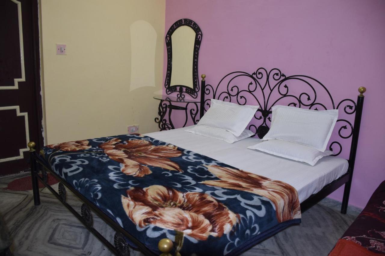 Hotel Deep Valley Ábú-hegy Kültér fotó