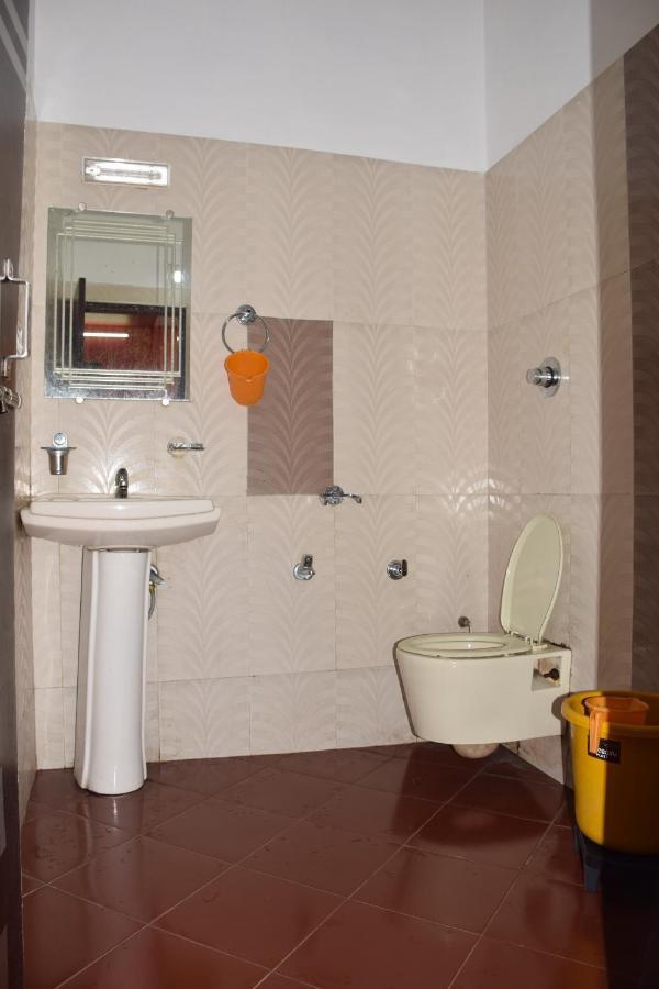 Hotel Deep Valley Ábú-hegy Kültér fotó