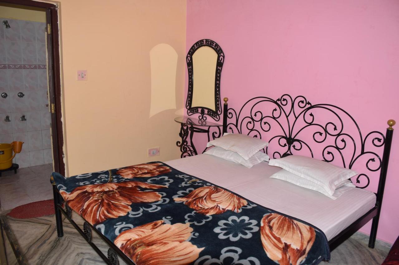 Hotel Deep Valley Ábú-hegy Kültér fotó