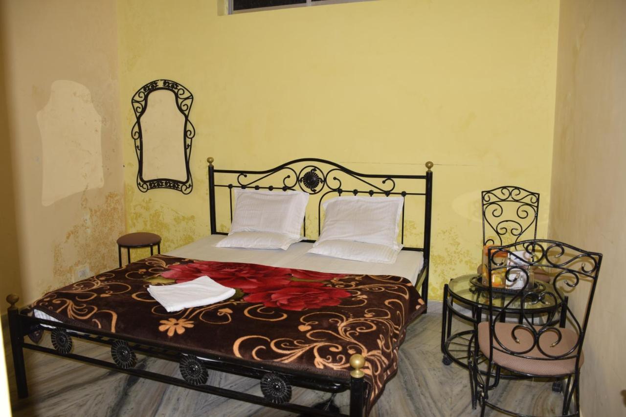 Hotel Deep Valley Ábú-hegy Kültér fotó