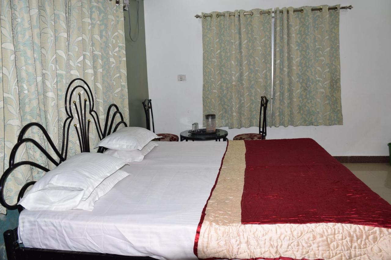 Hotel Deep Valley Ábú-hegy Kültér fotó